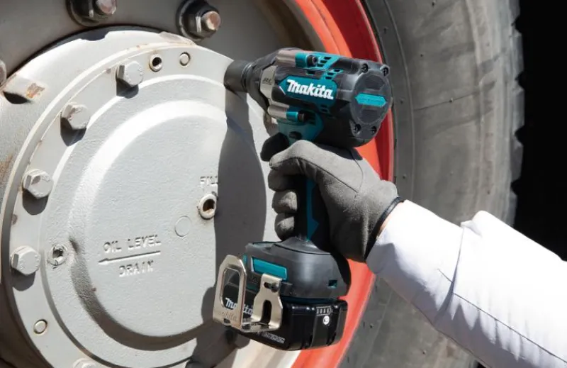 MAKITA DTW700RTJ Mutterdragare 18V| Mutterdragare