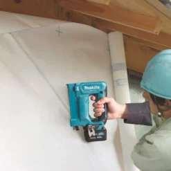 MAKITA ST113DZ Klammerpistol 12V| Stiftpistol 12V